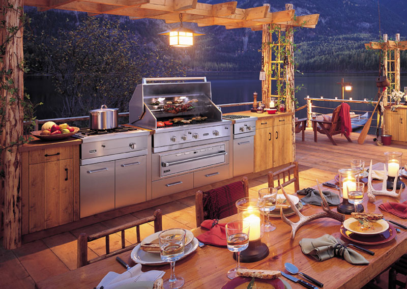 The Latest Design Trends for Outdoor Kitchens