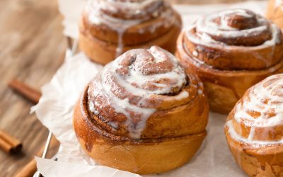 Eggnog Cinnamon Rolls