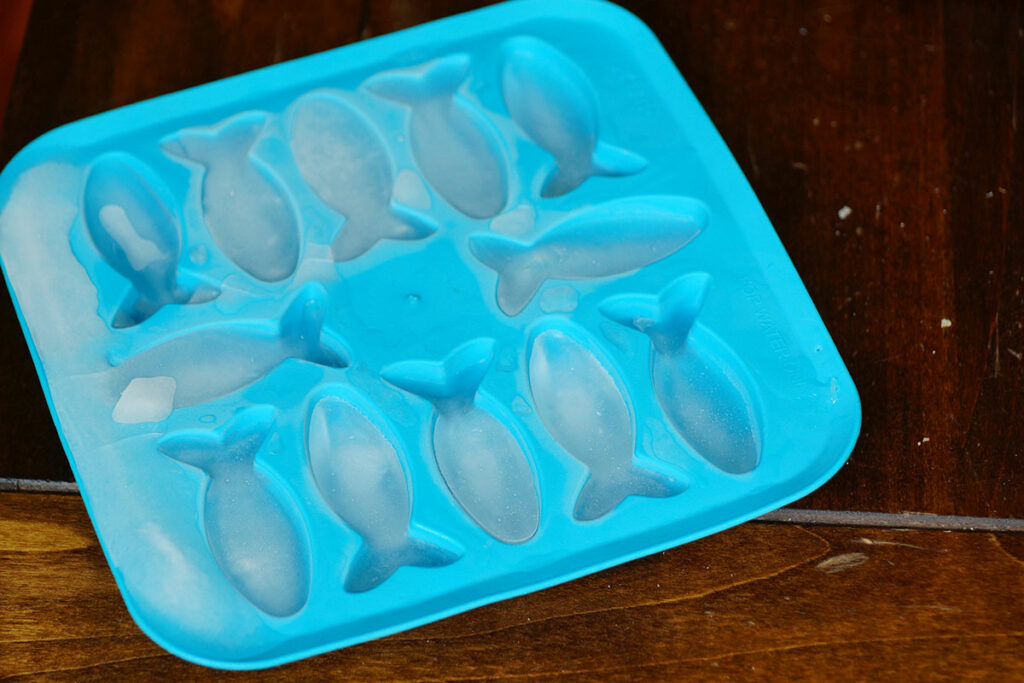 fished shaped ice mold